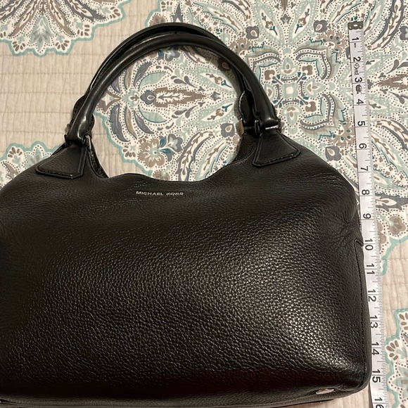 Black Michael Kors Shoulder Bag - Picture 12 of 13